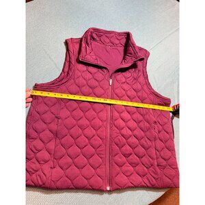 Ladies Quilted Burgundy Vest With Zip Front & High Collar Lightweight And Stylis